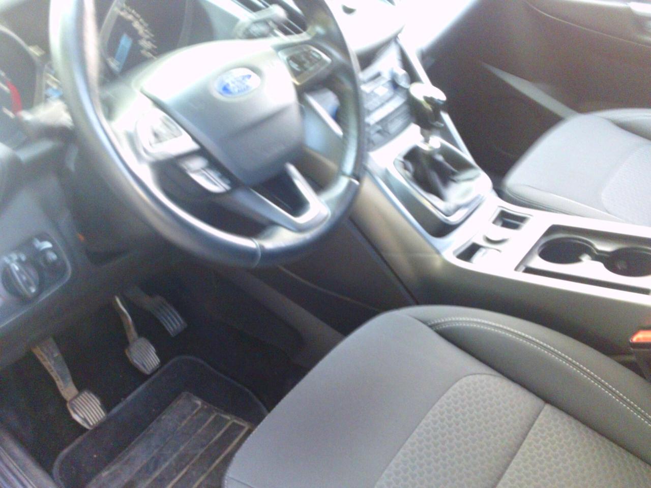 Ford Kuga 1.5 TDCI 120 CV S&S 2WD Titanium