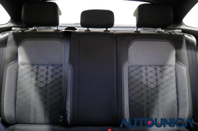 VOLKSWAGEN Taigo 1.0 TSI 110 CV DSG R-LINE TETTO PANORAMA