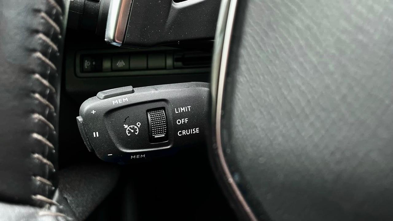 Peugeot 3008 BlueHDi 130 S&S Active VIRTUAL COCKPIT AUTOMATICA