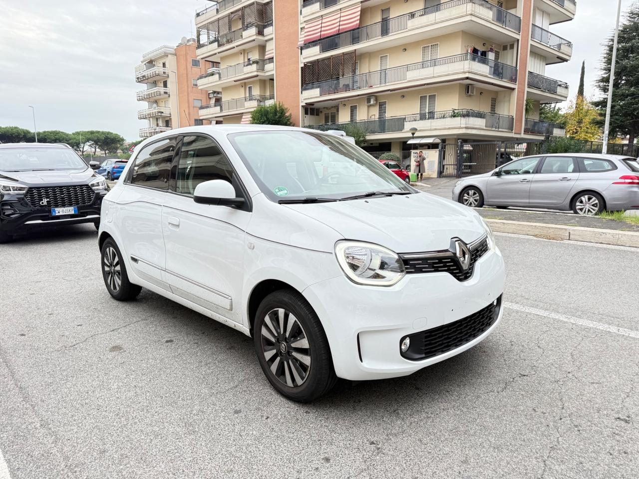 Renault Twingo TCe 95 CV Intens LED PELLE NAVI SEDILI RISCALDATI PDC BLUETOOTH CAR PLAY KAMERA CLIMA AUTOMAT
