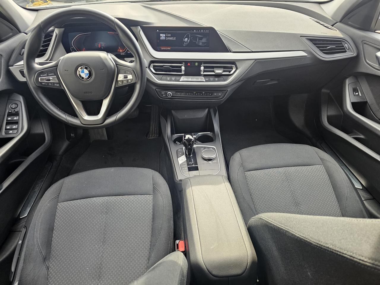 Bmw 116 116d 5p. Business Advantage