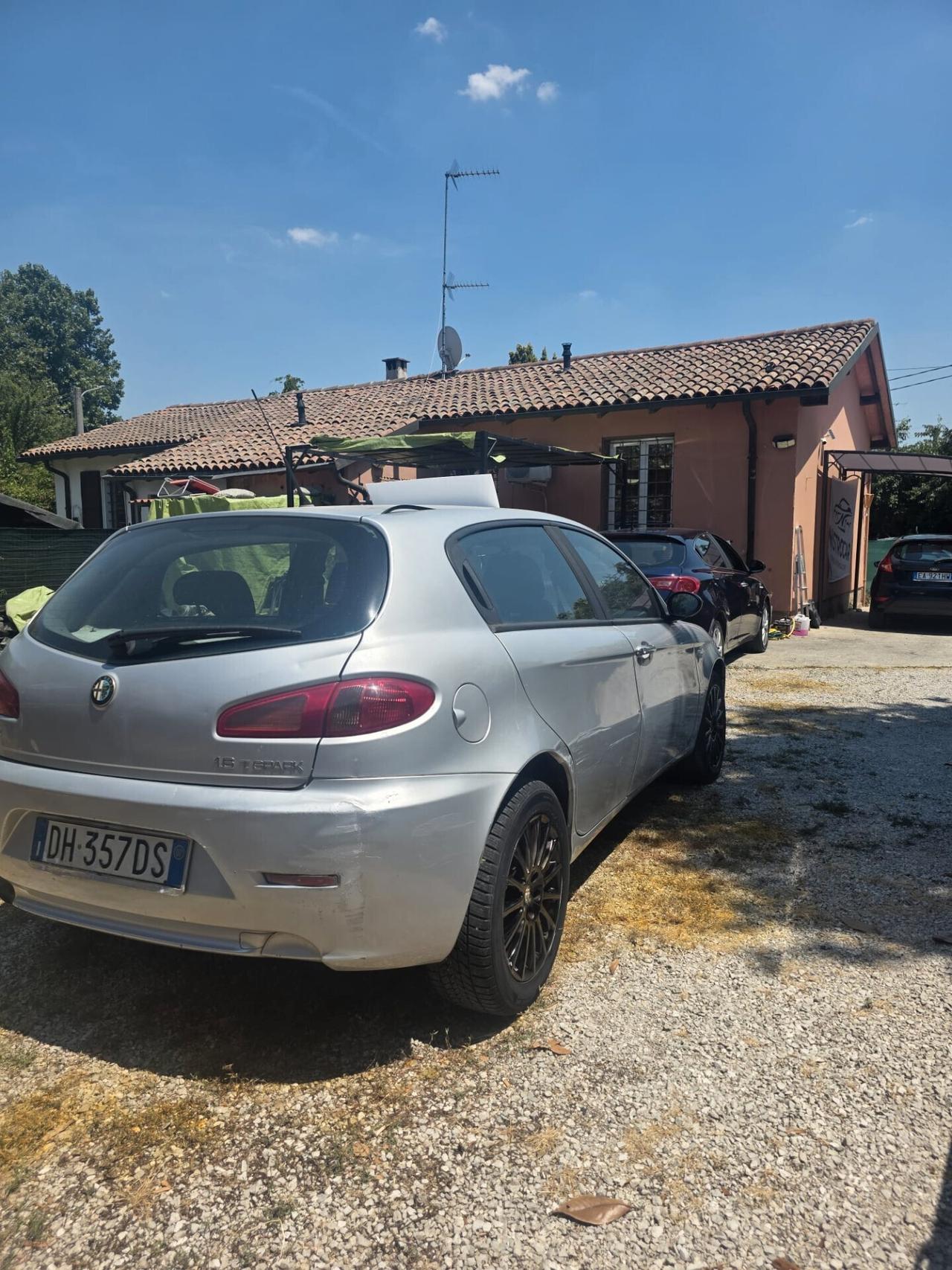 Alfa Romeo 147 1.6 cc GPL 5 porte full optional