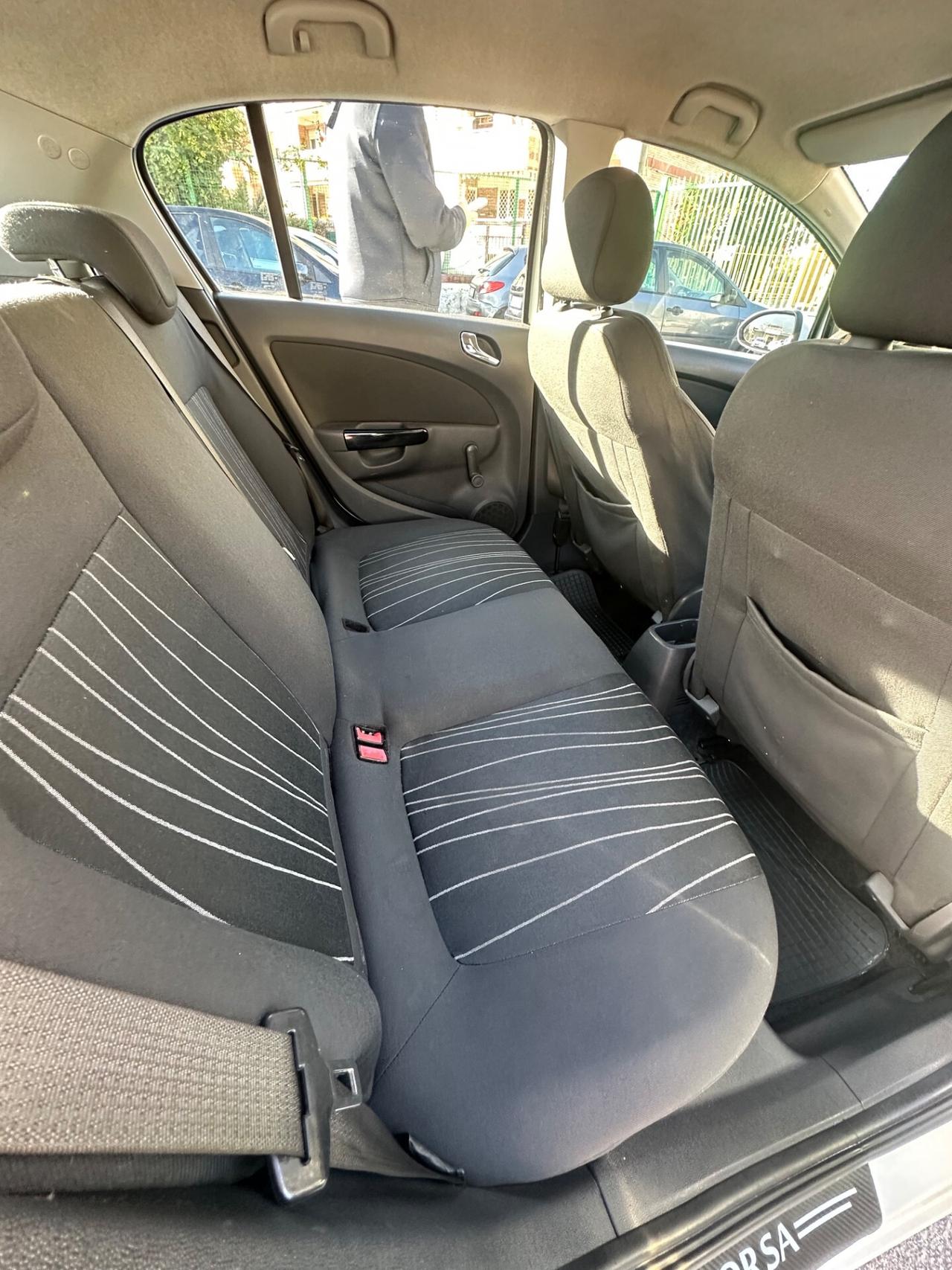 Opel Corsa 1.2 80CV 5 porte GPL-TECH Edition