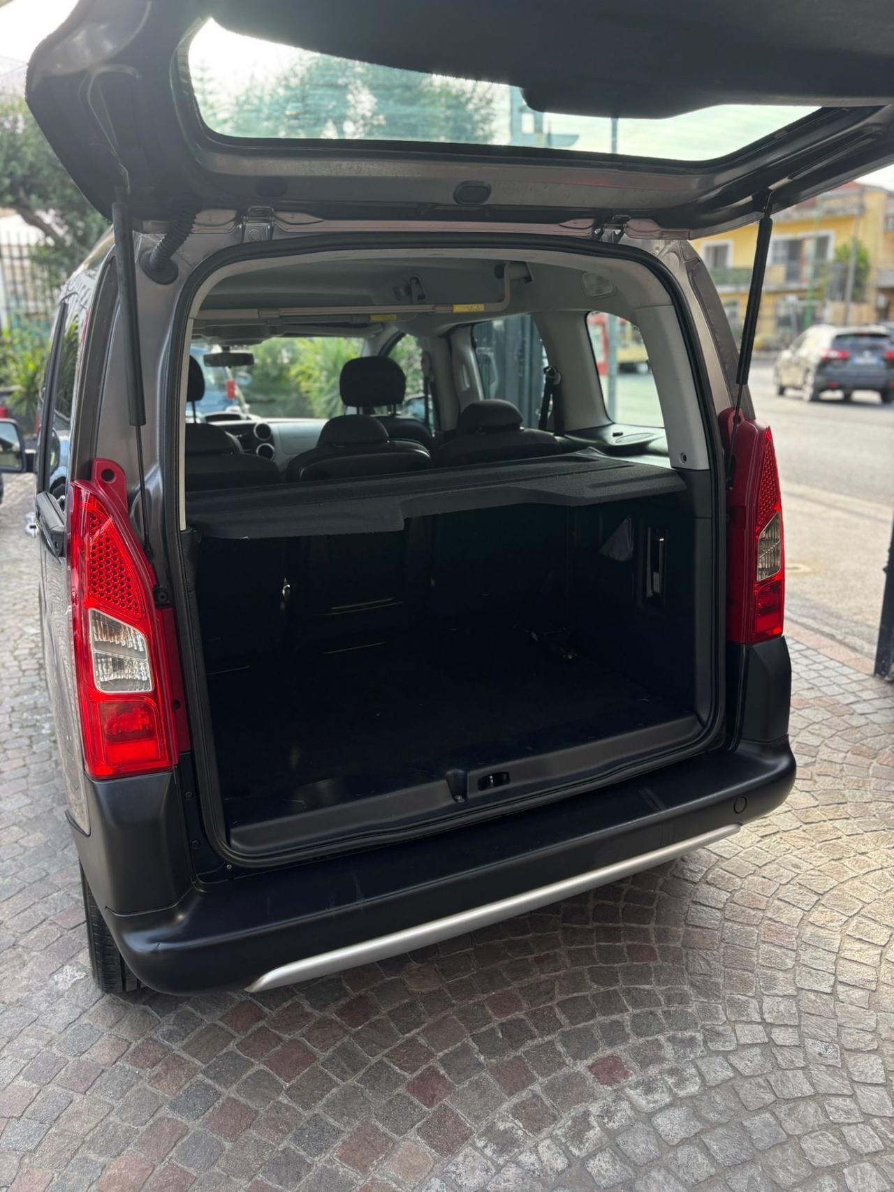 Peugeot Partner Tepee 1.6 HDi 90CV Outdoor