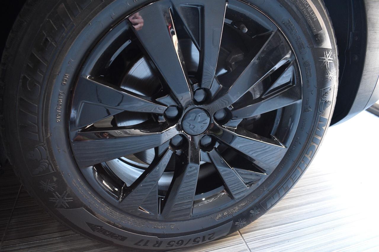 Peugeot 3008 1.5 BlueHDI 130cv EAT8 Automatica Bicolor ITALIANA