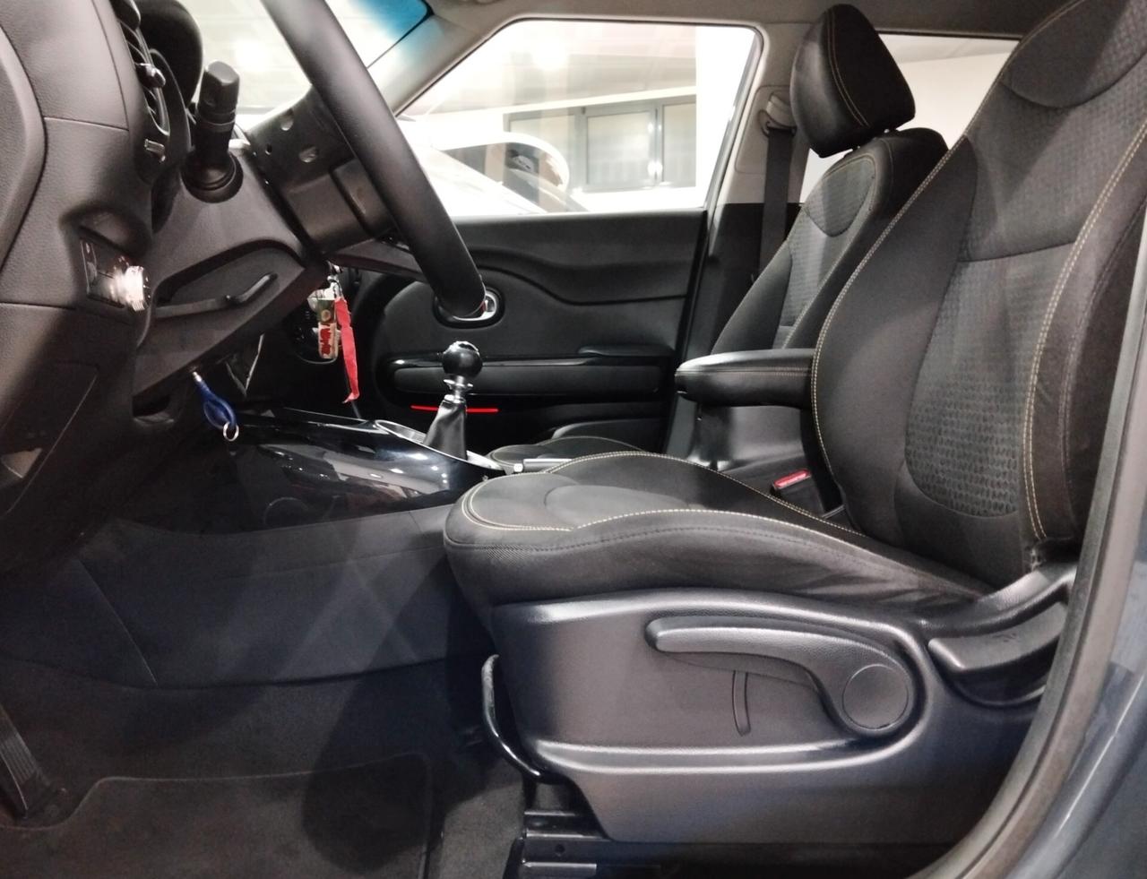 Kia Soul 1.6 CRDi You Bi-Color