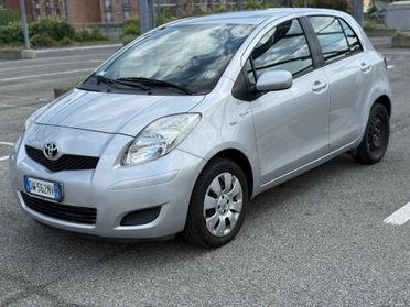 Toyota Yaris 1.0 5 porte Luxury pack