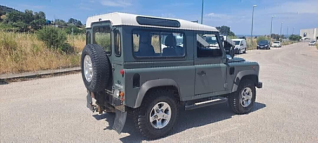 Land Rover Defender 90 2.4 TD4 Pick Up E