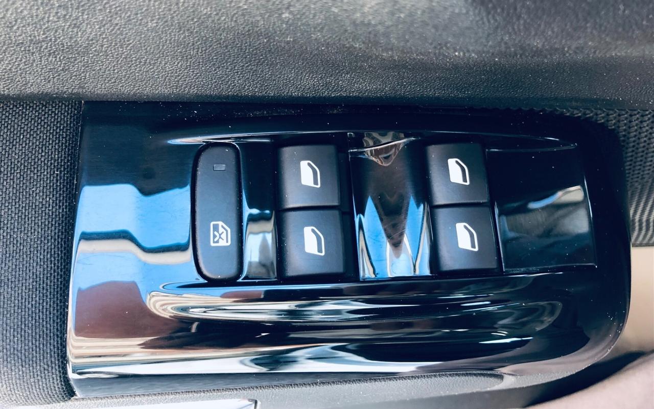 Citroen C3 BlueHDi 100 S&S Feel Pack