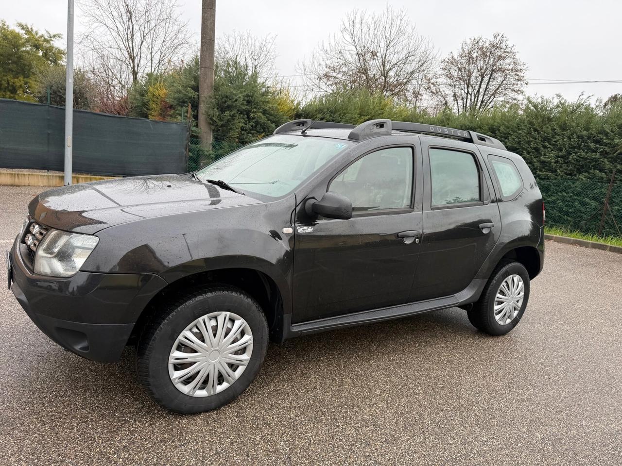Dacia Duster 1.6 GPL - NEOP. - NAV. - 12 MESI DI GARANZIA -