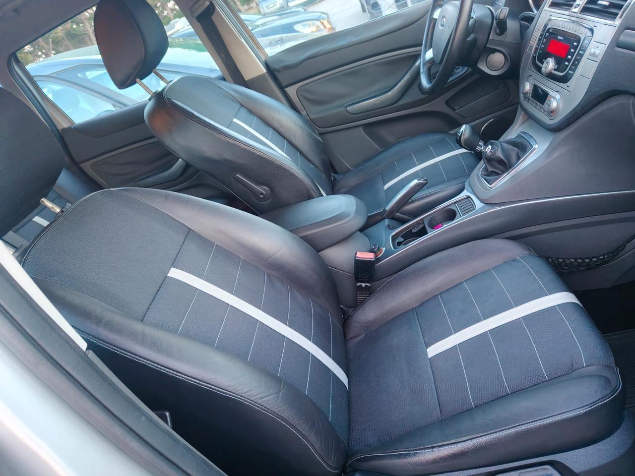 Ford Kuga 2.0 TDCi 136 CV 4WD Titanium