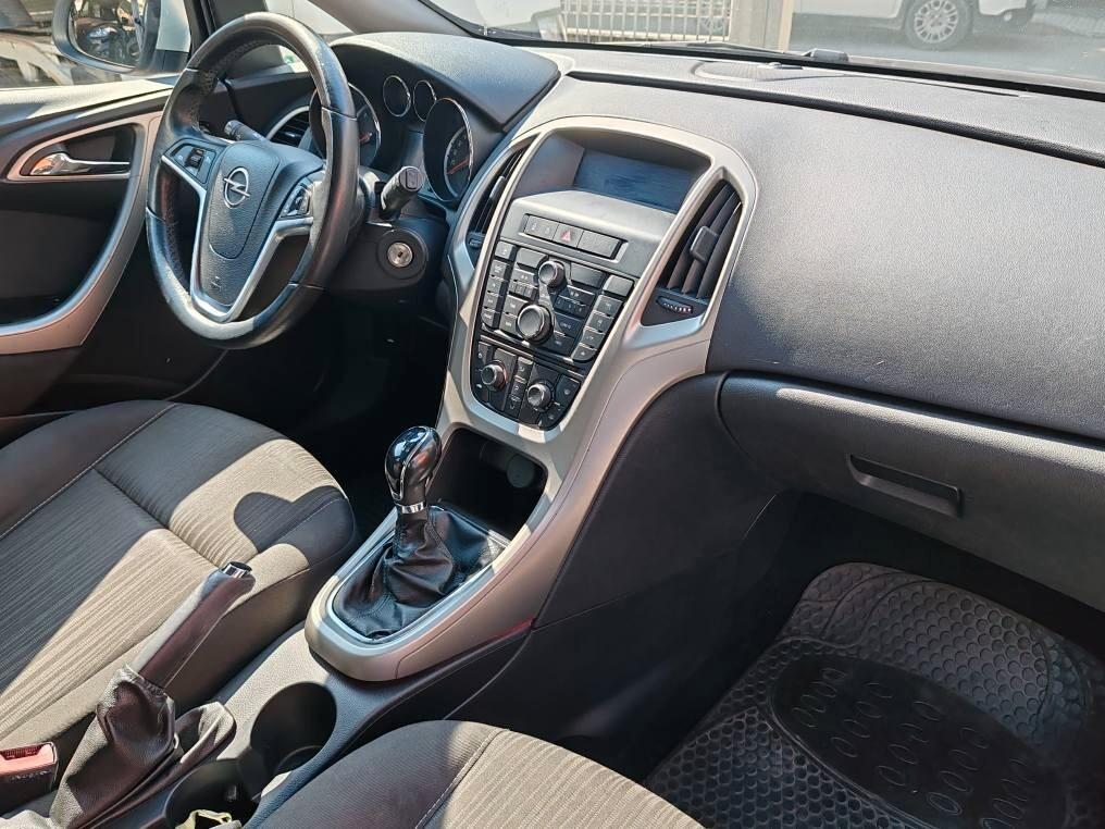 Opel Astra 1.7 CDTI 110CV 5 porte