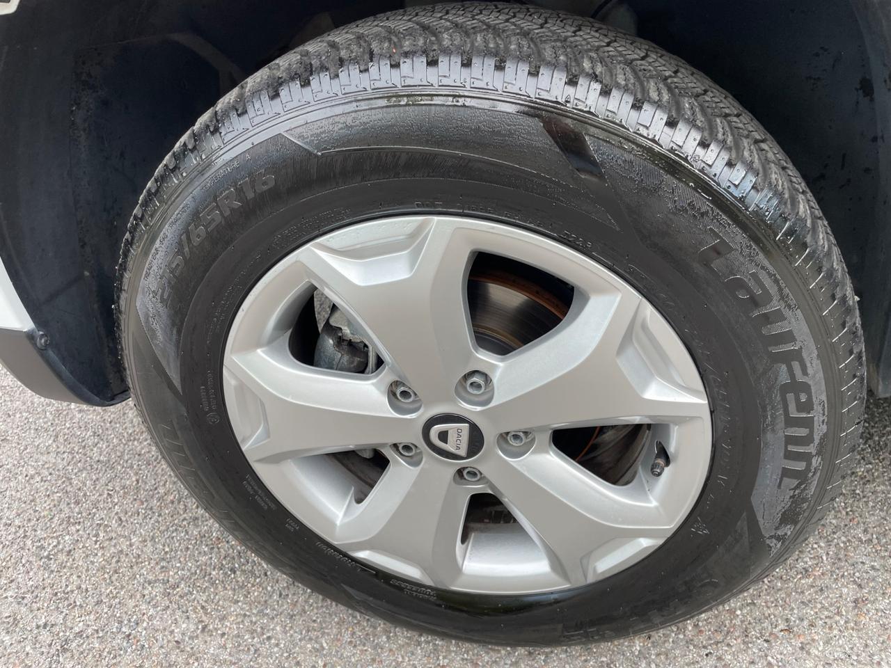 Dacia Duster 1.6 SCe 4x2 Comfort