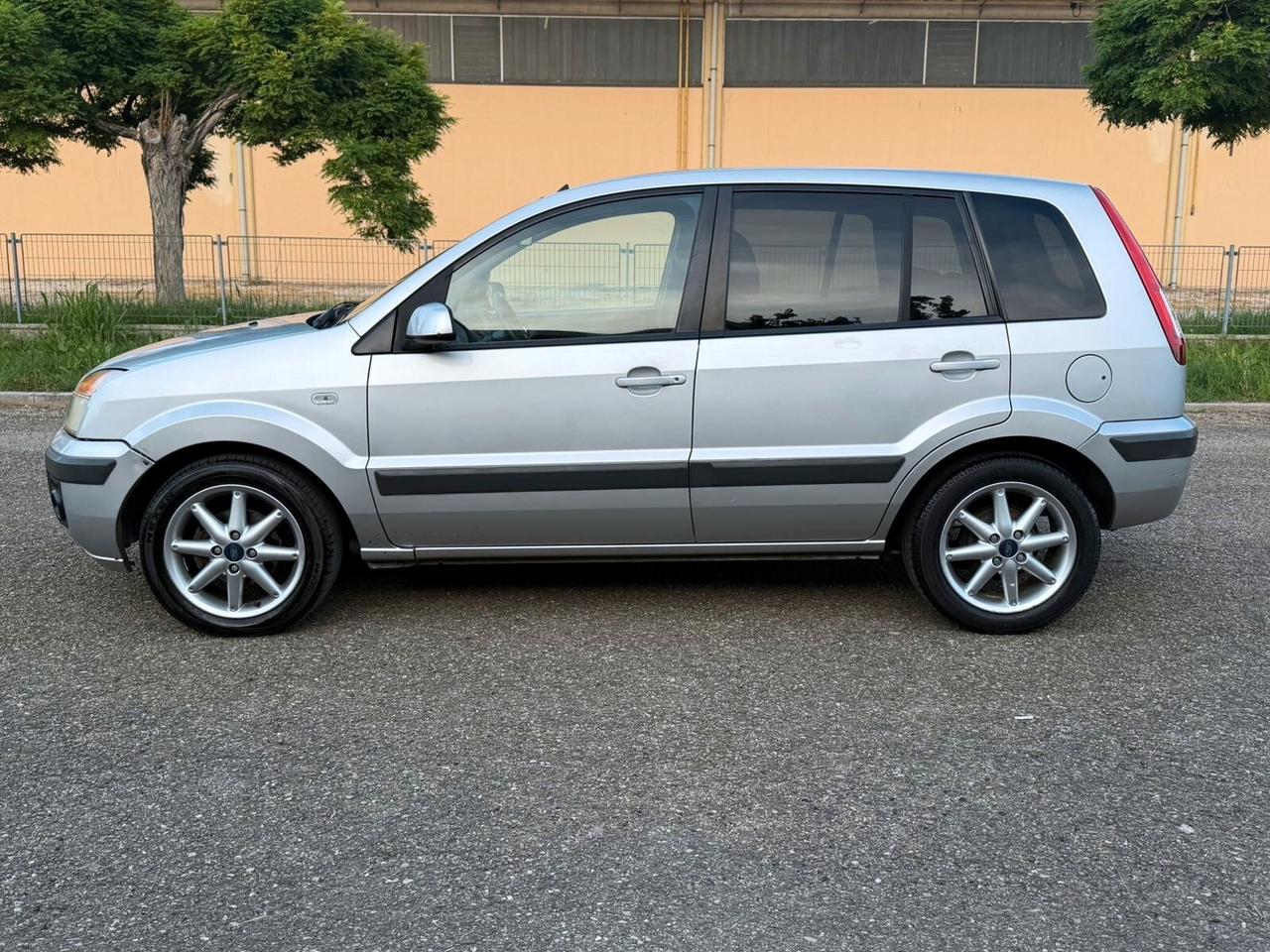 Ford Fusion 1.4 Benzina Cambio Automatico