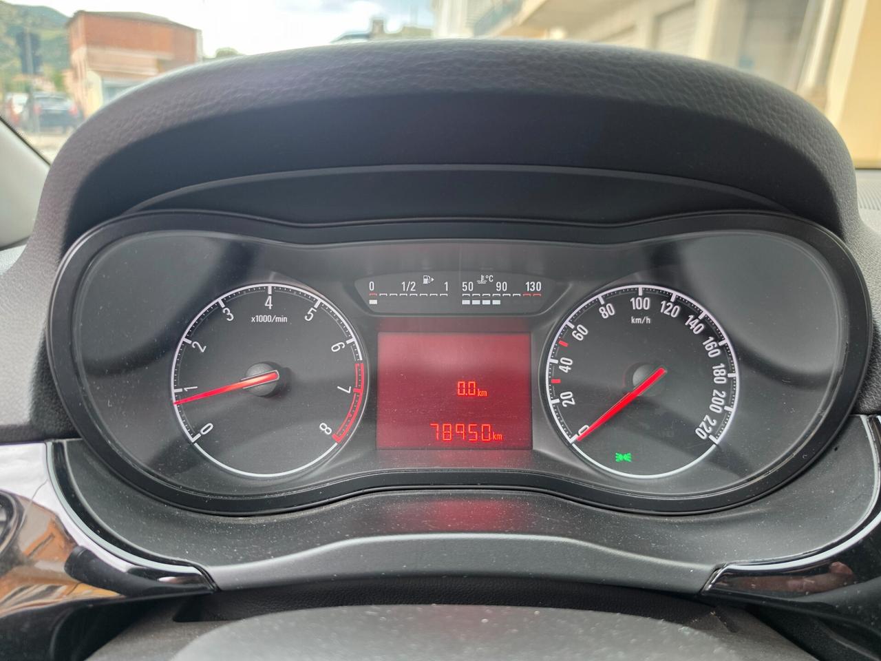 Opel Corsa 1.2 5 porte b-Color