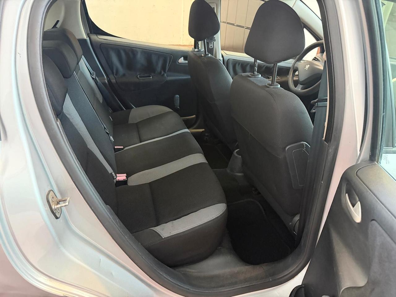 Peugeot 207 1.4 8V 75CV 5p. X Line ECO GPL neopat