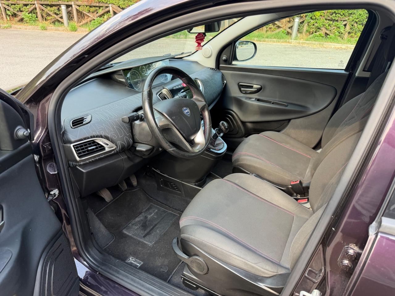 Lancia Ypsilon 1.2 69 CV 5 porte GPL Ecochic Elefantino