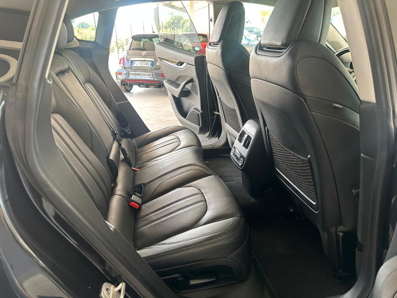 MASERATI LEVANTE GRANSPORT WRAPPATA 10/2018