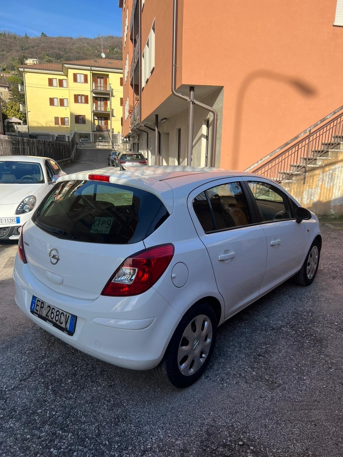 Opel Corsa 1.4 16V 5 porte Start&Stop Sport
