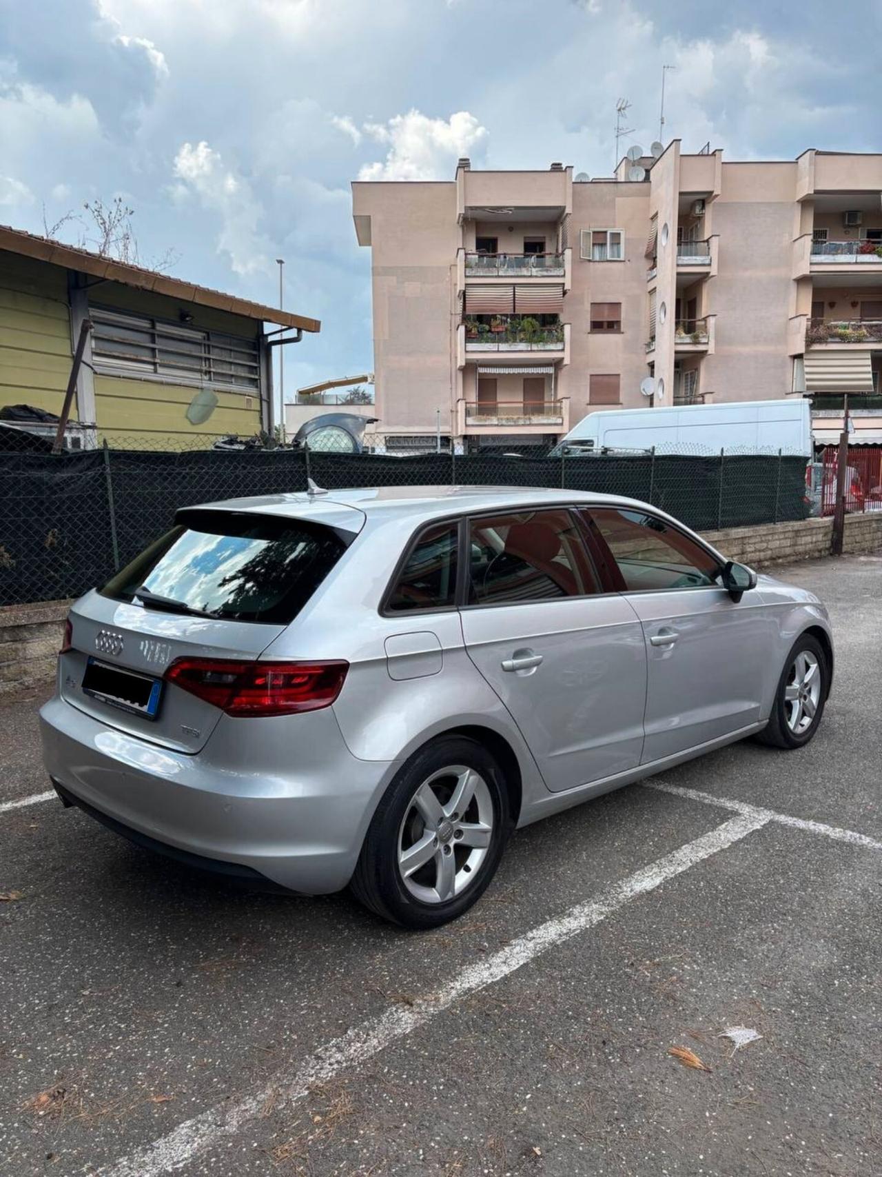 Audi A3 Sportback 1.8 TFSI Ambition GPL – 180 CV – Navi – Xenon – Sensori – Telecamera