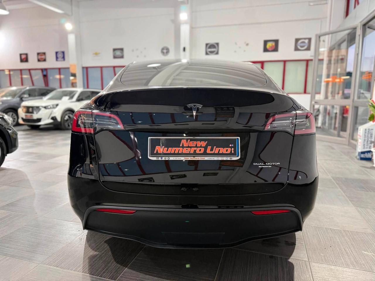 Tesla Model Y Long Range 2024