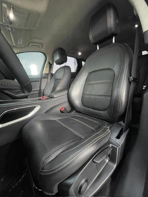 Jaguar F-Pace 2.0 D 180 CV AWD aut. Prestige