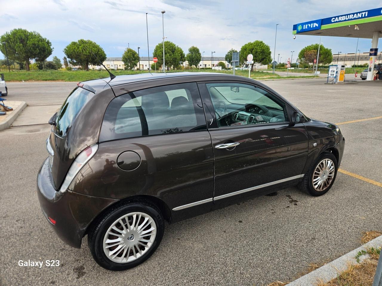 Lancia Ypsilon 1.3 MJT 75 CV Passion