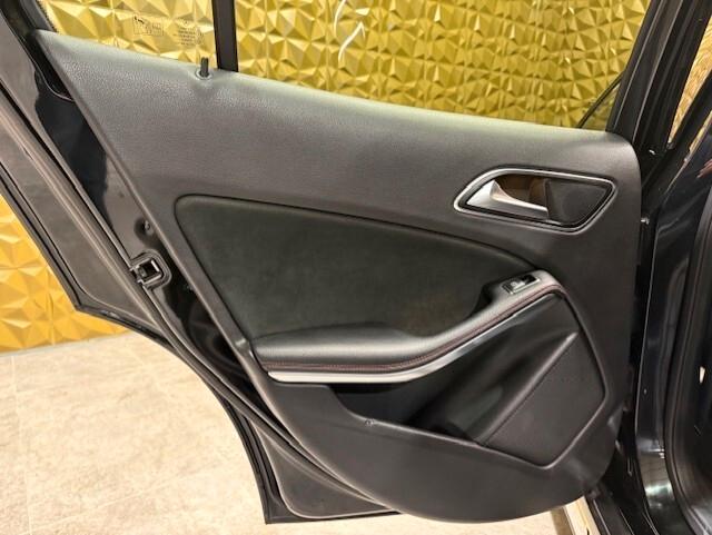 Mercedes-benz GLA 200 d Automatic Premium