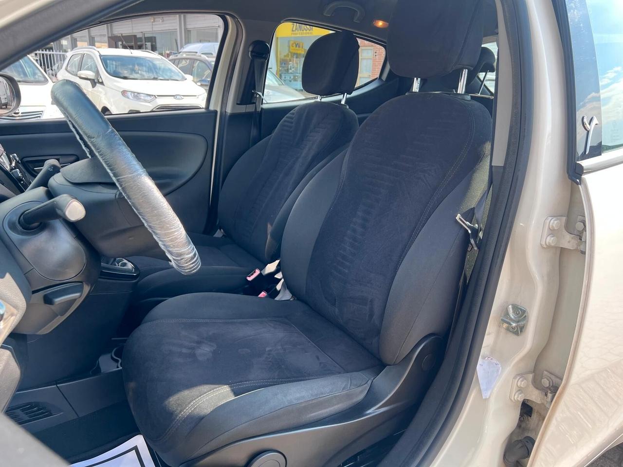 Lancia Ypsilon 1.3 MJT 16V 95 CV 5 porte S&S Gold