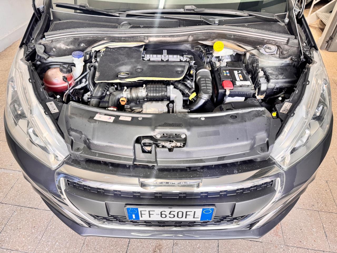 Peugeot 208 1.6 HDi 75 Cv 5 Porte Allure - 2017