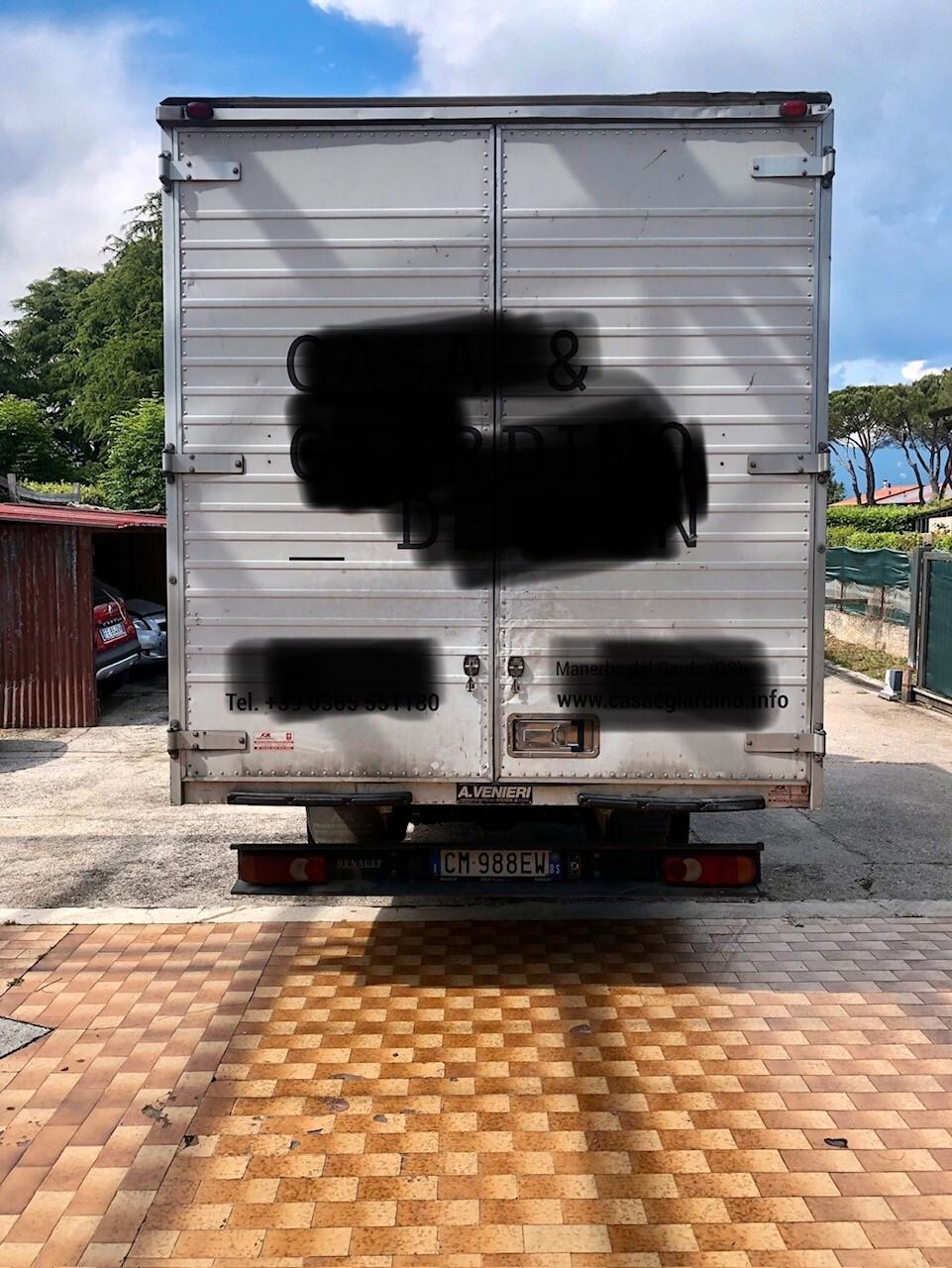 Renault Trucks Mascott