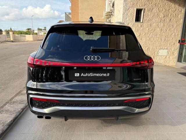 AUDI Q5 2.0 TDI mHEV+ S tronic quattro S line edition.