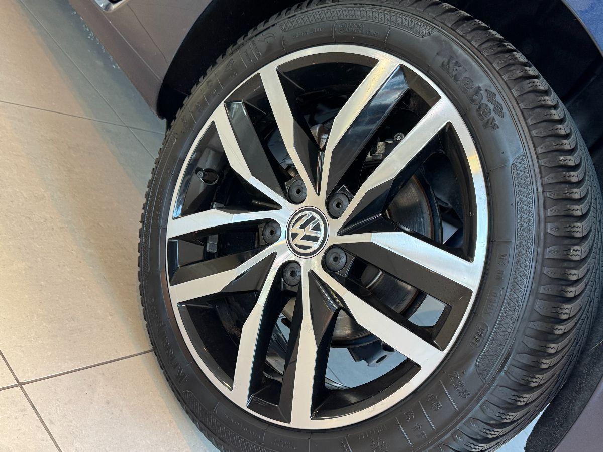 VOLKSWAGEN Golf Sportsvan 1.6 TDI 110cv DSG Executive