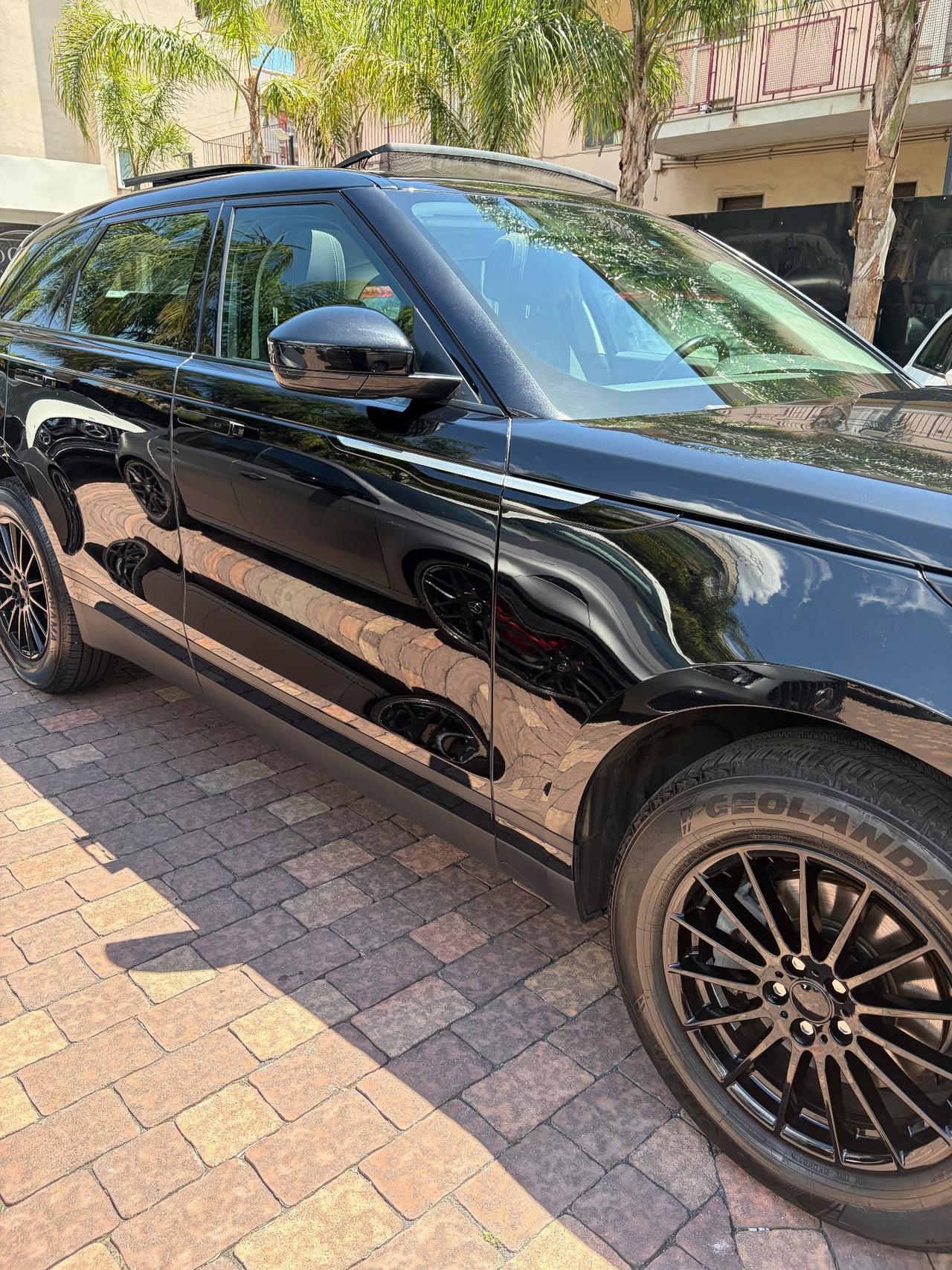 Land Rover Range Velar 2.0D I4 180 CV R-Dynamic