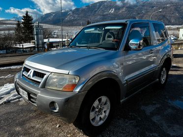 MITSUBISHI PAJERO 3.2 DI-D 160CV GLS MANUALE