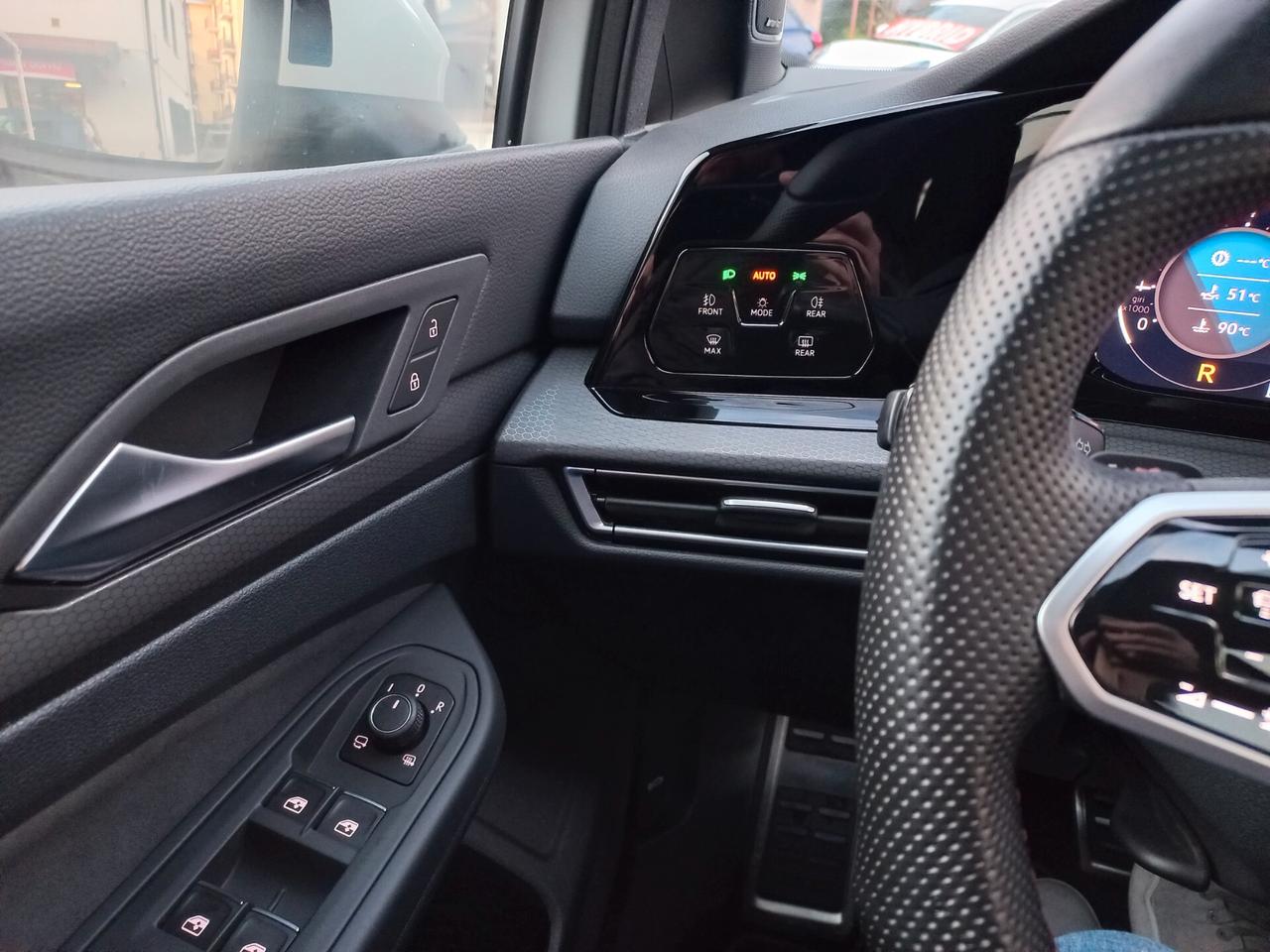 Volkswagen Golf GTI 2.0 TSI DSG