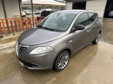 Lancia Ypsilon 1.3 MJT 95 CV 5 porte Platinum