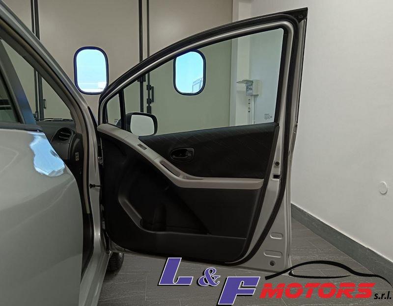 Toyota Yaris Yaris 5p 1.0 SOL