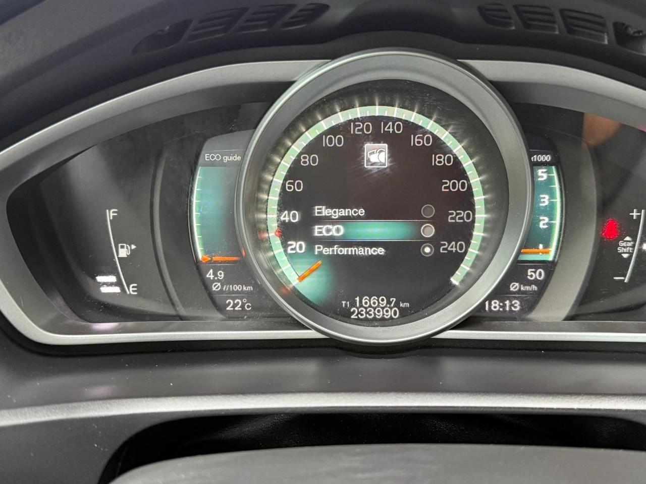 Volvo V40 D3