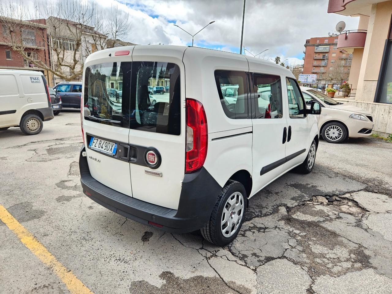 FIAT DOBLO' 1300 MJT 5 POSTI IVA COMPRESA KM CERTI