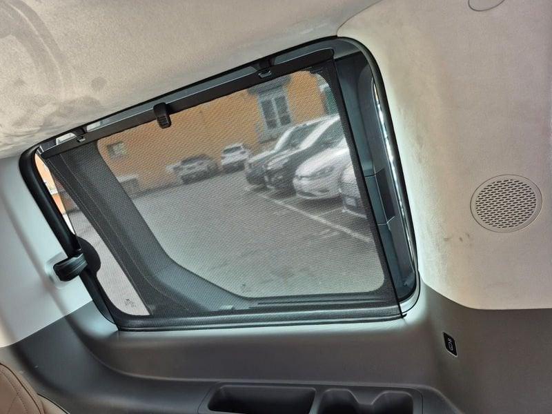 Hyundai Staria Staria 1.6 hev Luxury 2wd auto