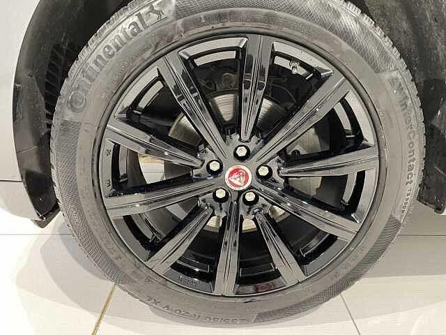 Jaguar F-PACE AWD PORTFOLIO IVA ESPOSTA - SOLO OPERATORI DEL SETTORE