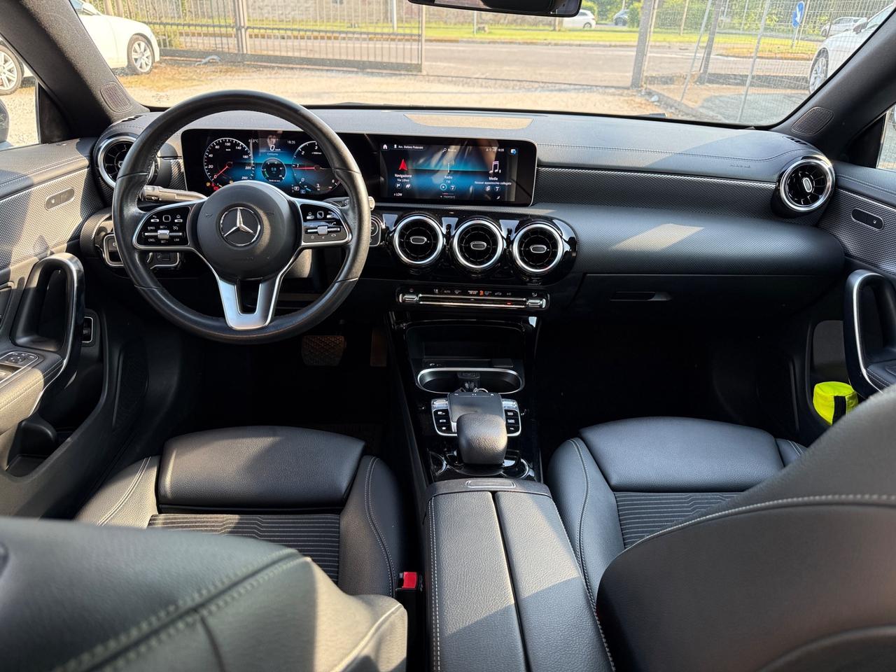 Mercedes-benz CLA 180 Coupe 180d Sport auto NAVI+LED+PELLE