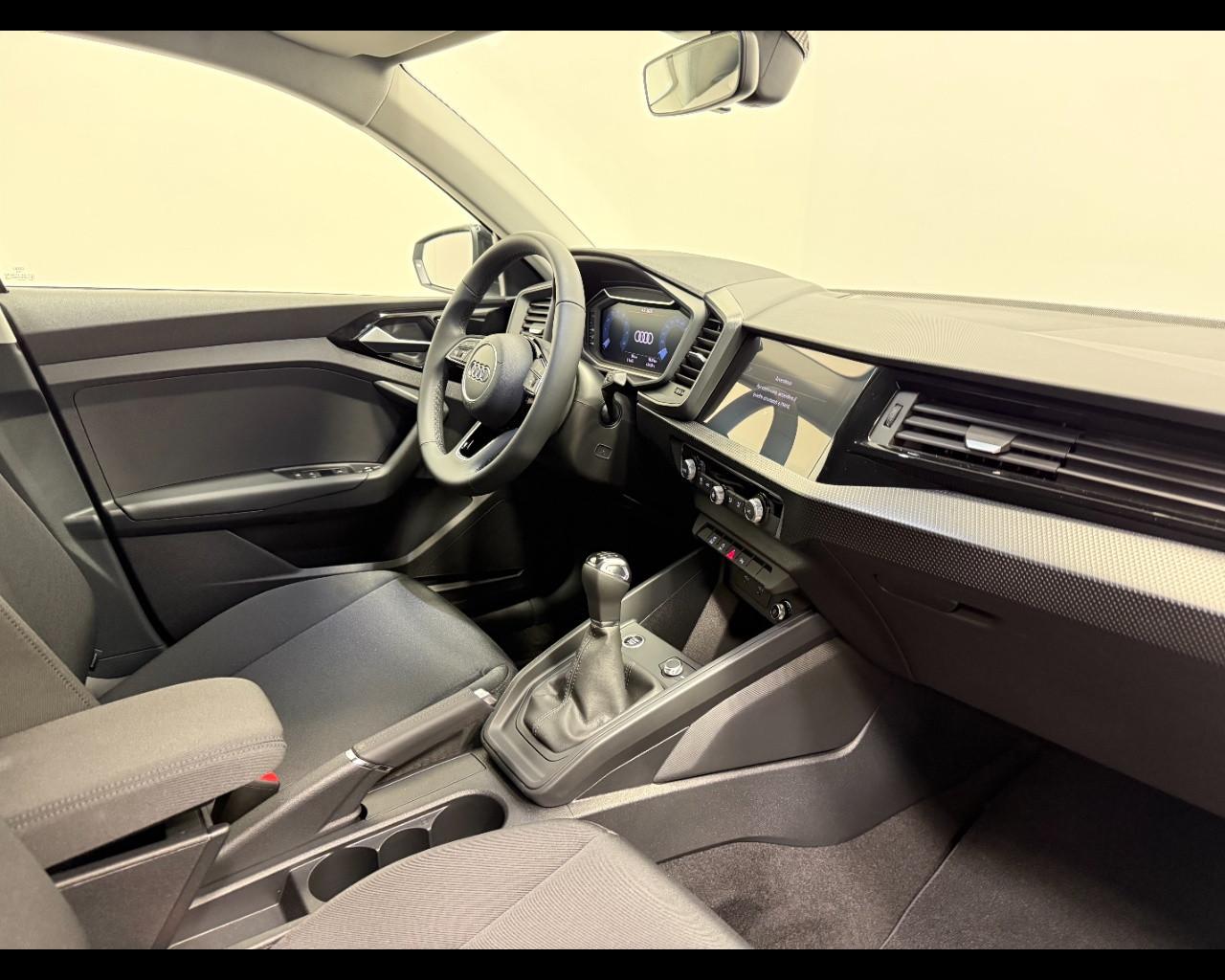 AUDI A1 ALLSTREET 30 TFSI IDENTITY CONTRAST