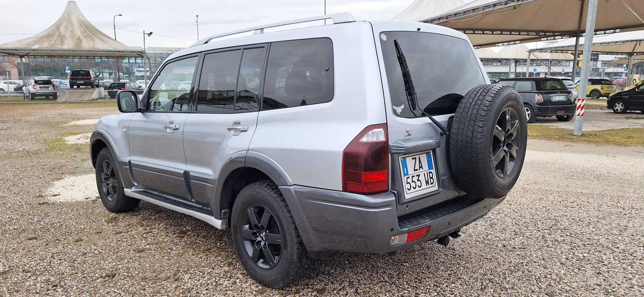 Mitsubishi Pajero 3.2 16V DI-D 5p. aut. Intense