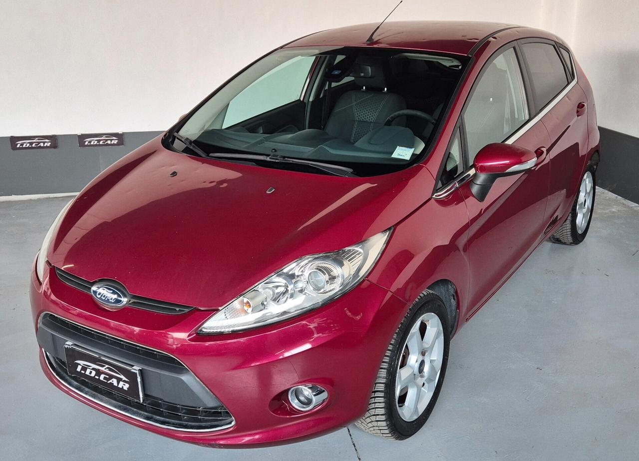 Ford Fiesta 1.4 5 porte Bz.- GPL Titanium Neopatentati