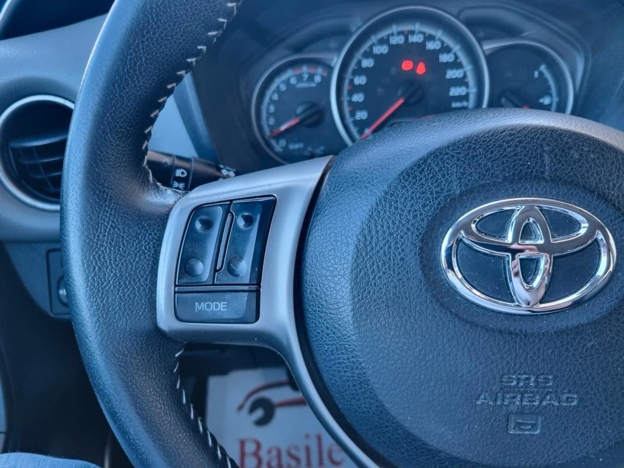 Toyota Yaris 1.0 5 porte Lounge