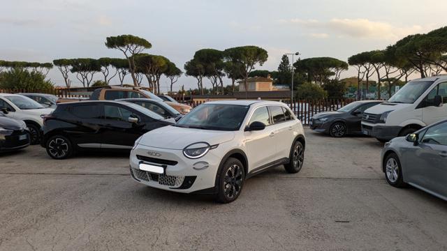 FIAT 600 HYBRID LA PRIMA DCT6 1.2cc 100cv SAFETYPACK