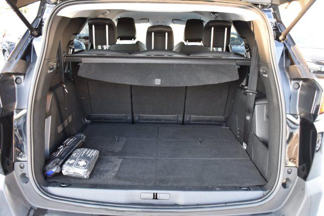 PEUGEOT 5008 BlueHDi 130 S&S EAT8 Allure