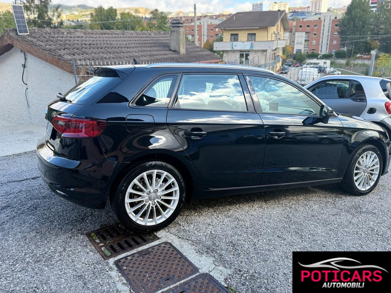 Audi A3 1.6 TDI 105 CV AUTOMATICA